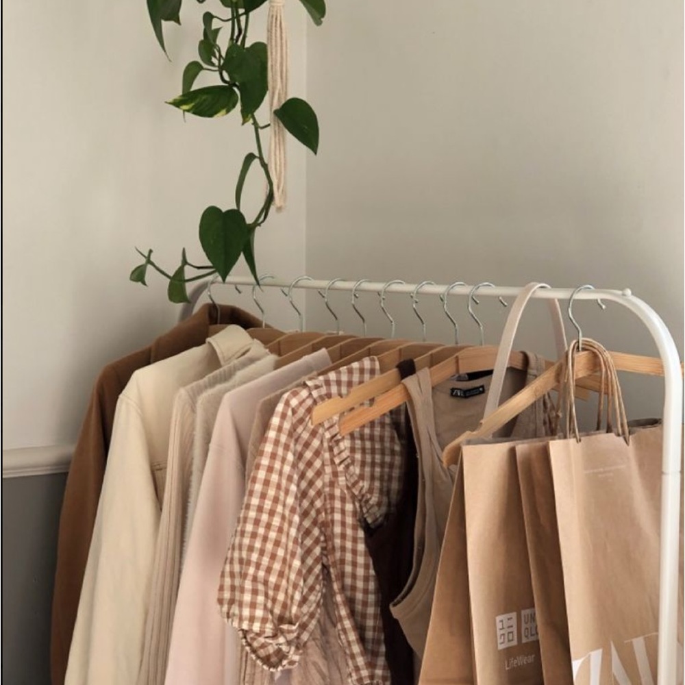 CLOSET CLEANOUT!